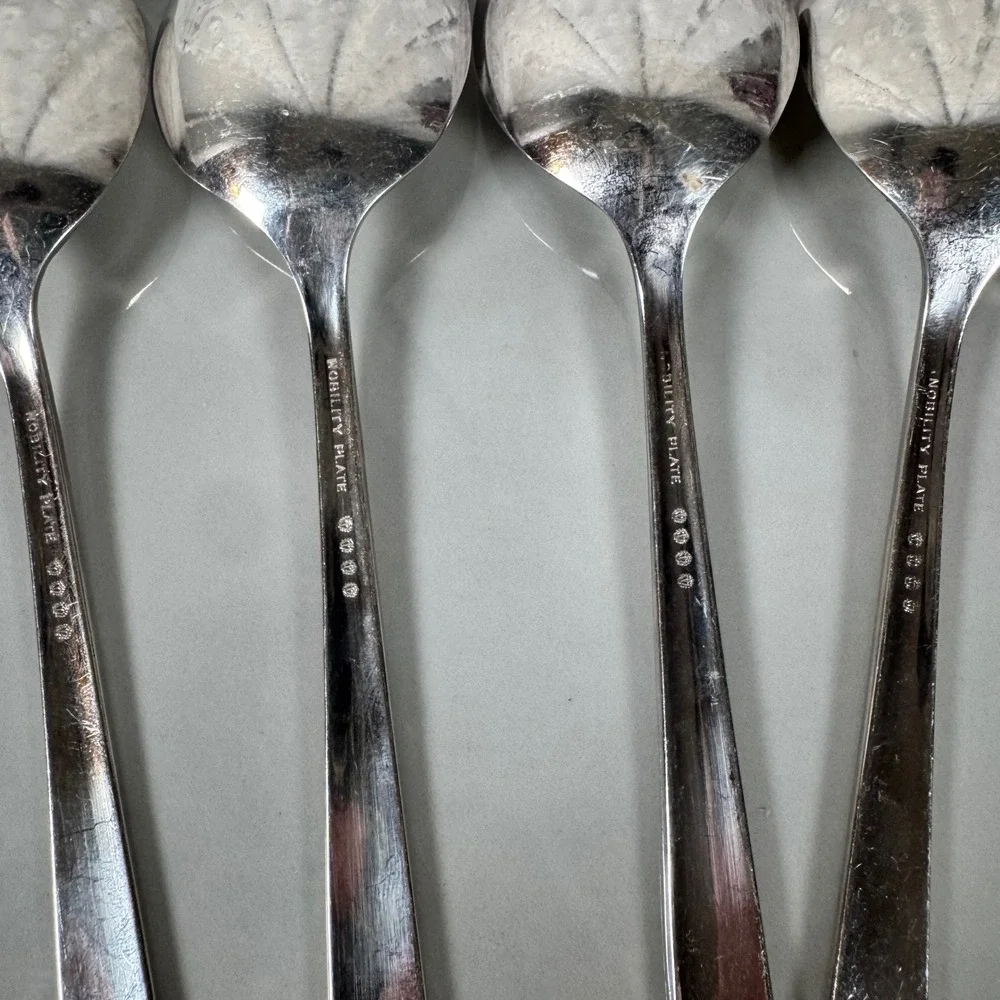 Set of 4 Oneida Nobility Plate Silver‎ Plated Round Soup Spoons Caprice Lot 1